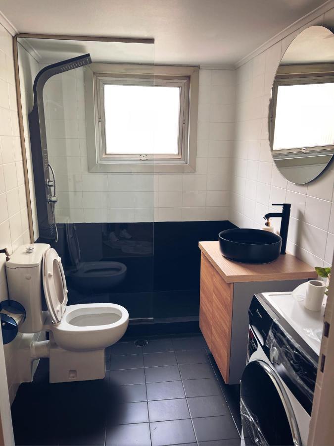 Seaside Apartment In Flisvos Marina أثينا المظهر الخارجي الصورة