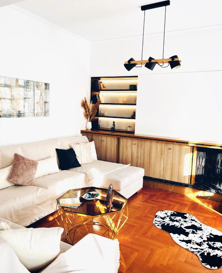 Seaside Apartment In Flisvos Marina أثينا المظهر الخارجي الصورة