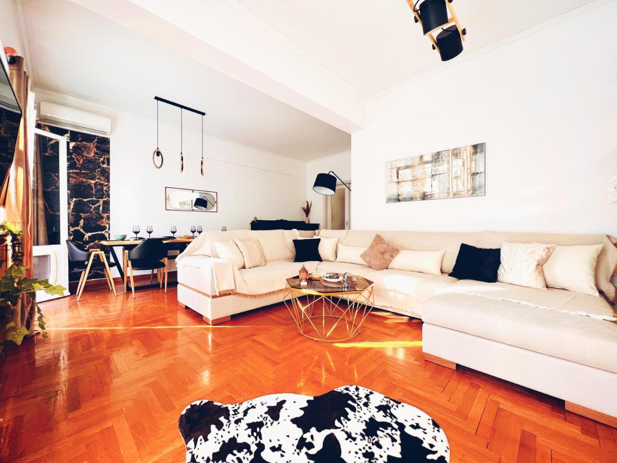 Seaside Apartment In Flisvos Marina أثينا المظهر الخارجي الصورة