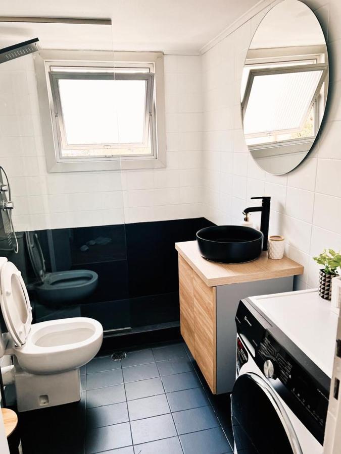 Seaside Apartment In Flisvos Marina أثينا المظهر الخارجي الصورة